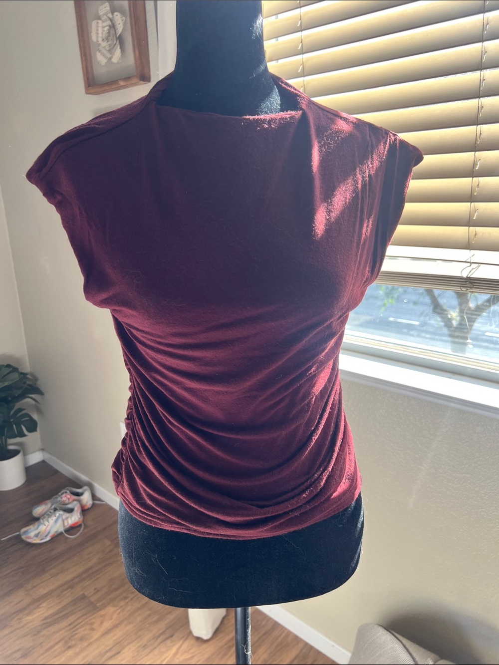 Vici Sleeveless Ruched Tank in Burgundy